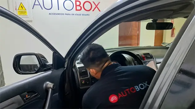 Seguridad vehicular por distrito en Lima: instalación de alarma y antiasalto a domicilio en Lima Norte | Autobox
